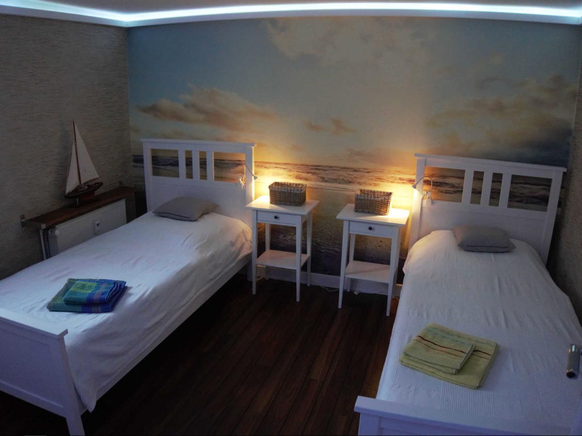 _ Kartenraum _ Objek Apartment *
